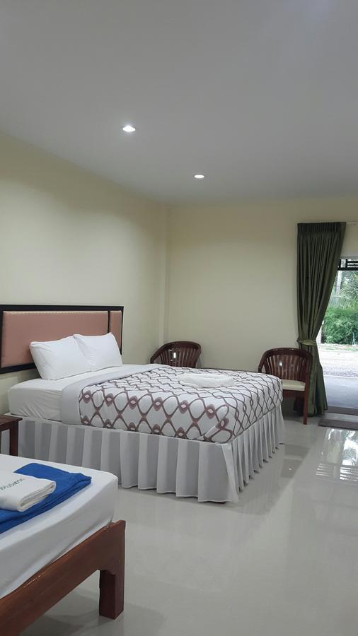 I-un Resort Bang Saphan Extérieur photo